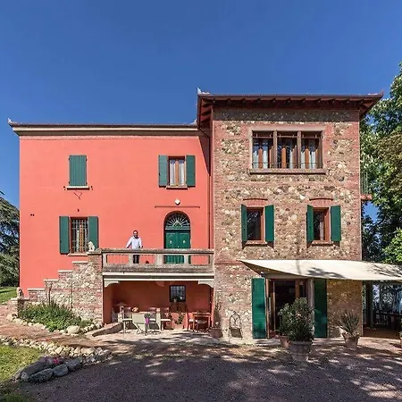 Donna Laura Apartment