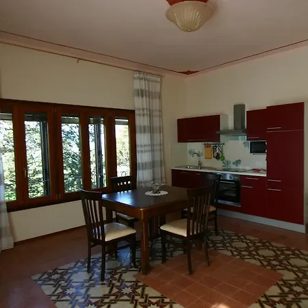 Donna Laura Apartmán Imola
